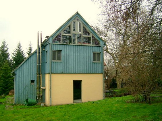 Wohnhaus mit Anbau